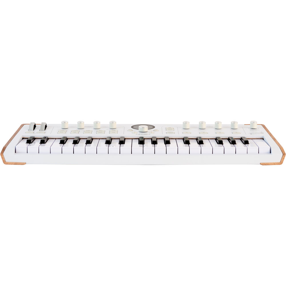 Arturia AstroLab 37 Avant-garde stage keyboard
